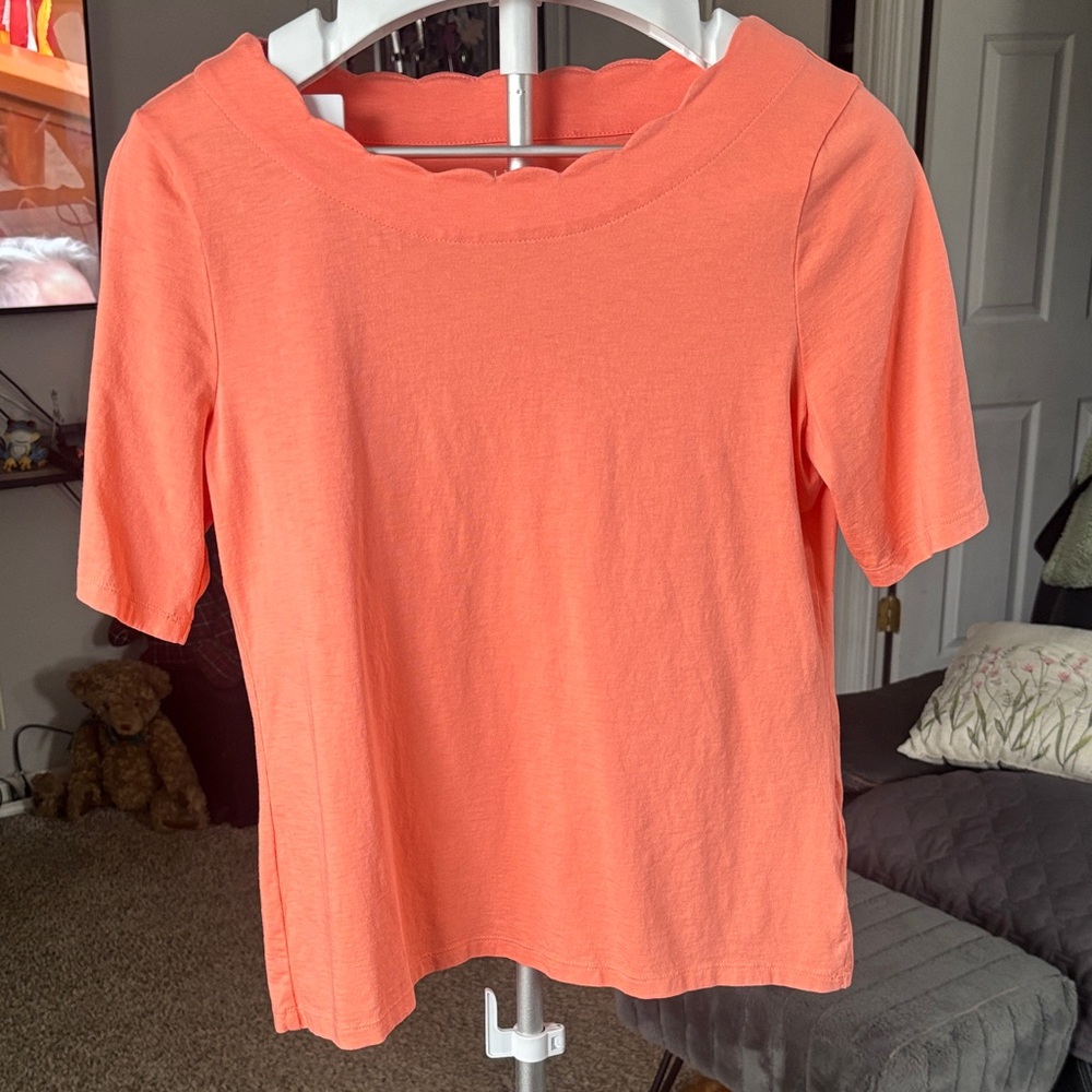 Talbots SZ M Women's Scalloped Neck Orange Top